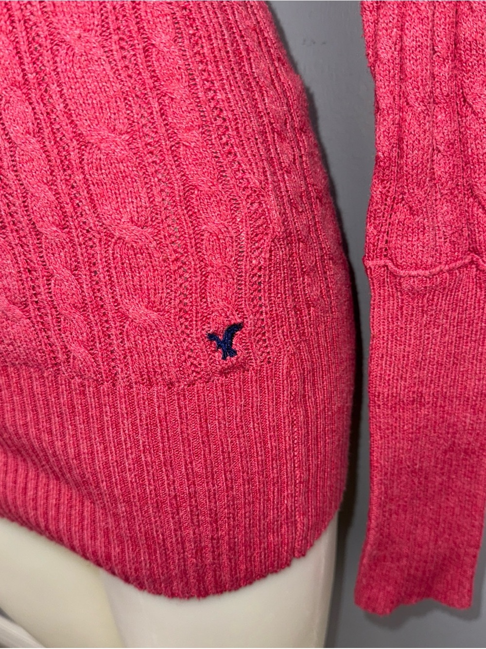 American Eagle Outfitters Sweater Women’s M Pink Cable Knit V-Neck Retro Y2K - Picture 2 of 10